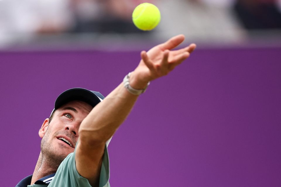 他对重返英 他对重返英