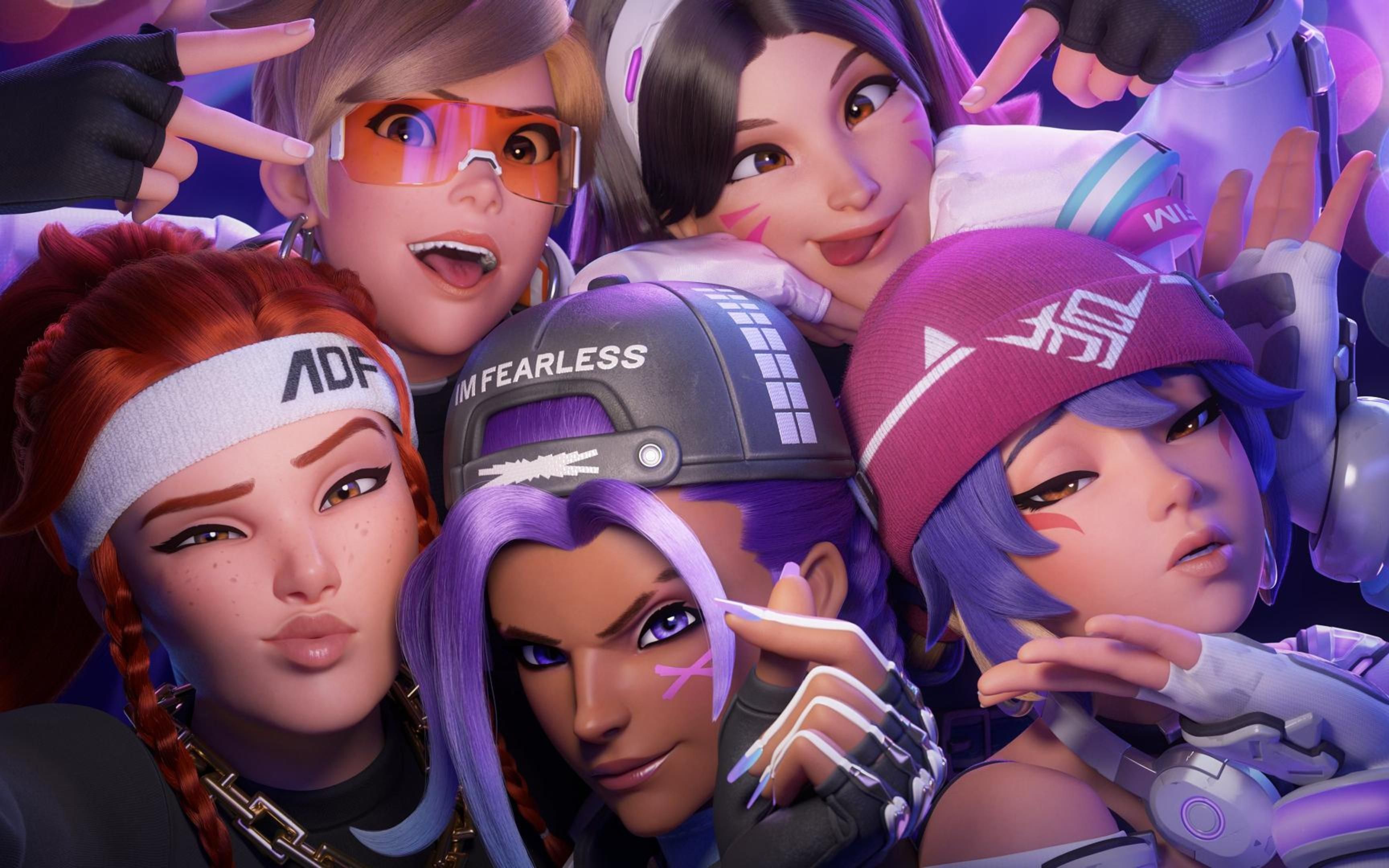 队中两位年 队中两位年